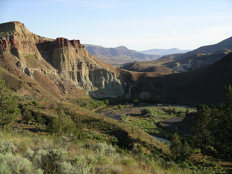 Catheral Rock, John Day River, RM196